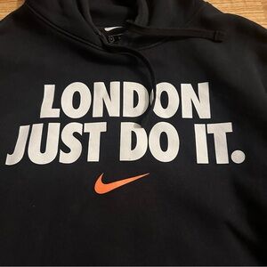 Nike Black Hoodie Men’s Size Medium Bold “London Just Do It” Print